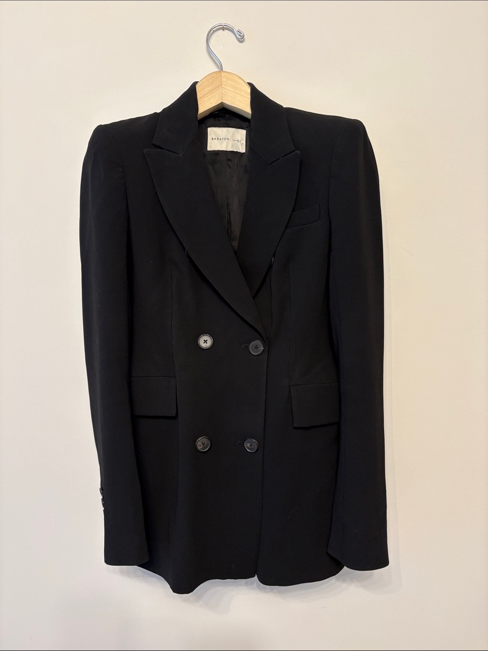 Aritzia Babaton black crepette Sonia blazer sz 2 preloved